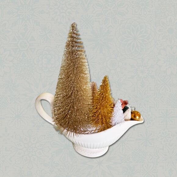 Wintery Forest with Grazing Deer Christmas Assemblage in China Gravy Boat - Picture 5 of 5
